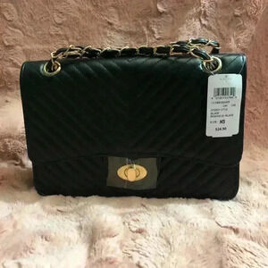 🆕Quilted Pattern Flap Chain Square Bag🆕